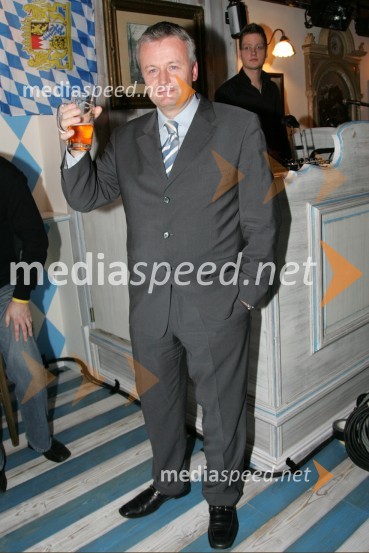Tomaž Mencinger, glavni direktor Delikatesa d.d.Otvoritev Pivnice Bavaria