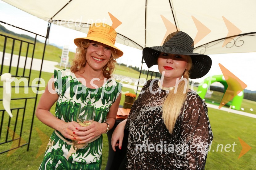 Polona Okorn, Rimske Terme d.o.o.; Evelin Krajnc, marketing Rimske Terme d.o.o.;Lady piknik pod klobuki 2013