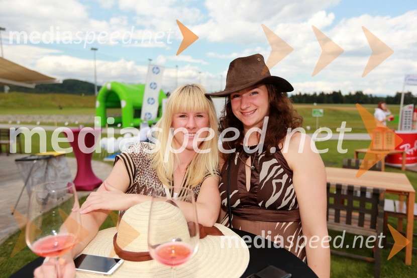 Tina Horvat; Tina HittiLady piknik pod klobuki 2013