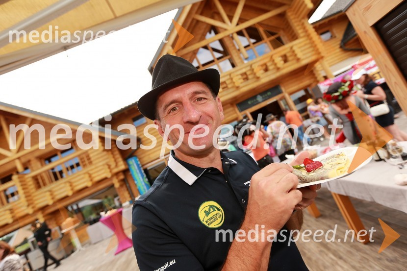 Lady piknik pod klobuki 2013