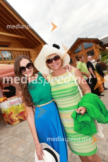 Iryna Osypenko Nemec, manekenka; Nelida NemecLady piknik pod klobuki 2013