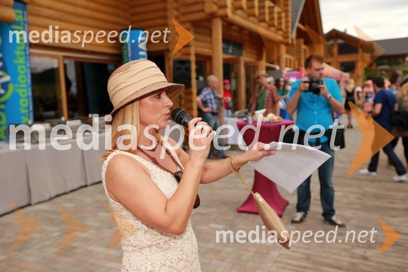 Barbra Jerman, urednica revije LadyLady piknik pod klobuki 2013