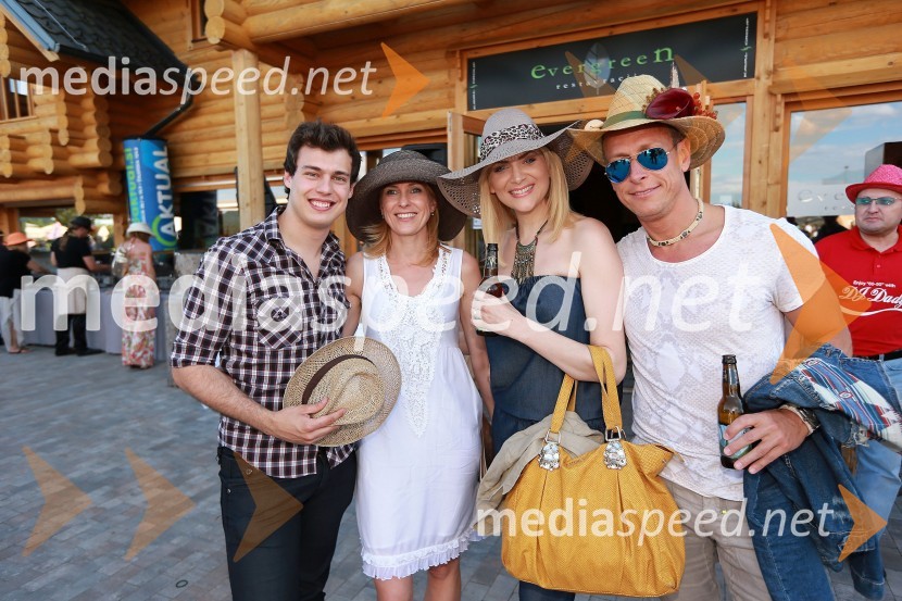 Dejan Vunjak, pevec; Andreja Comino, novinarka; Manca Špik, pevka;&nbsp;Boštjan Zupančič, član skupine VictoryLady piknik pod klobuki 2013