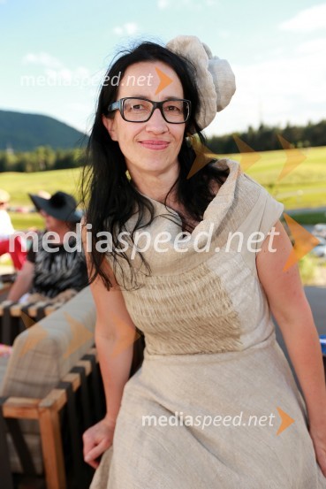 Sanja Veličkovič, modna oblikovalkaLady piknik pod klobuki 2013