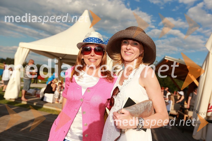 Tanja Basle, modna oblikovalka; Andreja Comino, novinarkaLady piknik pod klobuki 2013