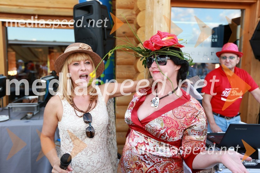 Barbra Jermann, urednica revije Lady; Katja Jurgec Bricman, Porcelan CatbryurLady piknik pod klobuki 2013