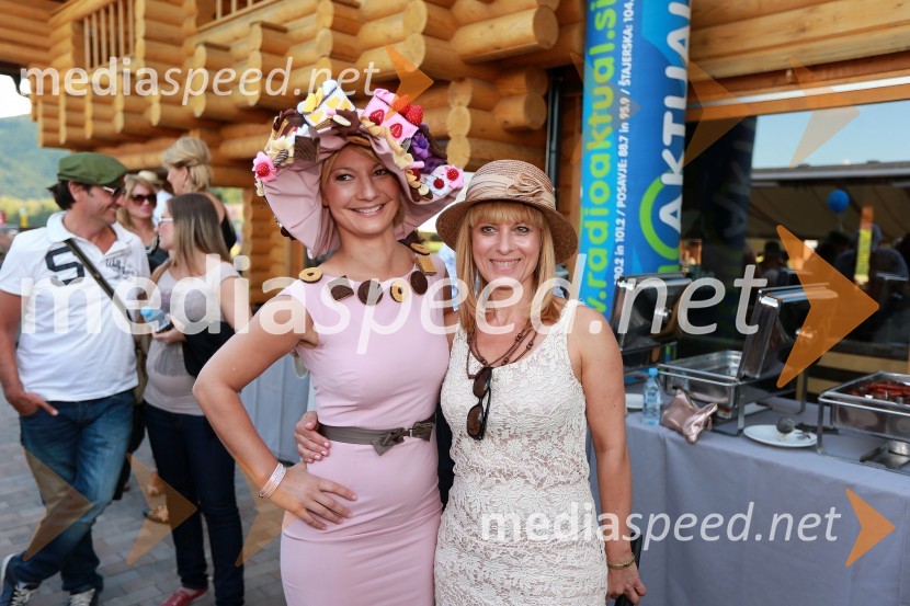 Maja Debelak, Dobra vila Maja; Barbra Jermann, urednica revije LadyLady piknik pod klobuki 2013
