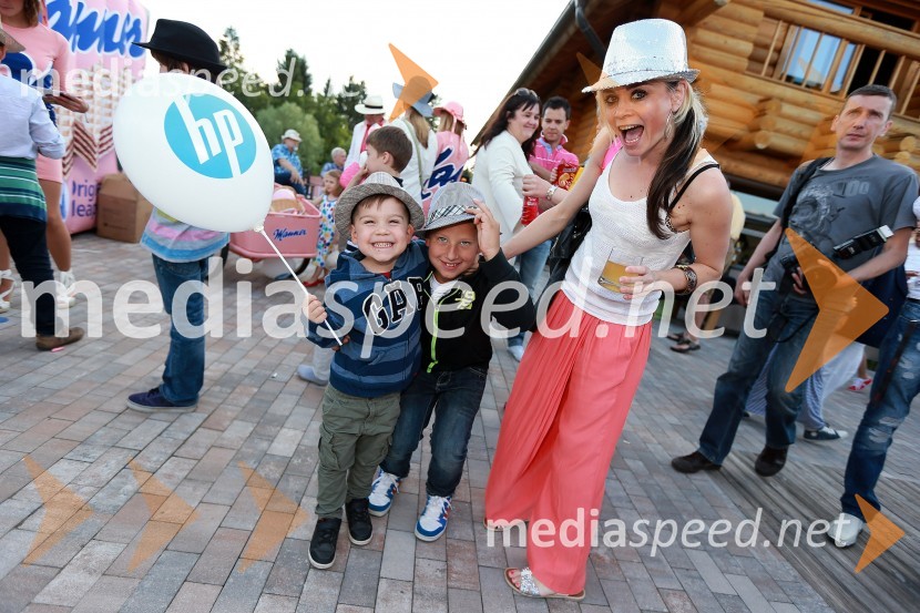 Nina Vipotnik Mavrič, vodja marketinga v EmporiumuLady piknik pod klobuki 2013