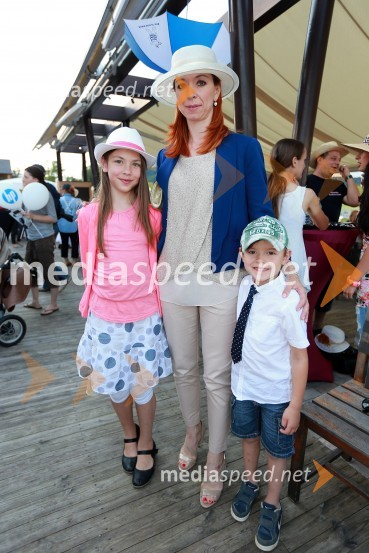 Lady piknik pod klobuki 2013