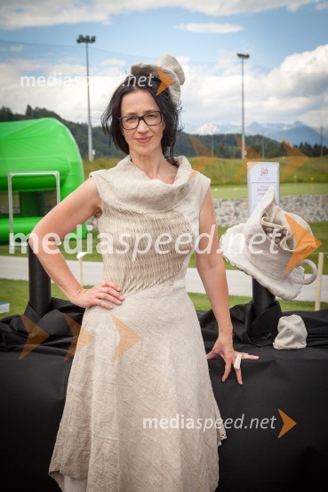 Sanja Veličkovič, modna oblikovalkaLady piknik pod klobuki 2013