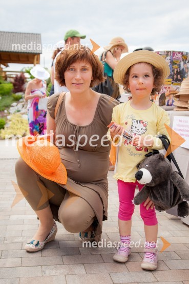 Lady piknik pod klobuki 2013