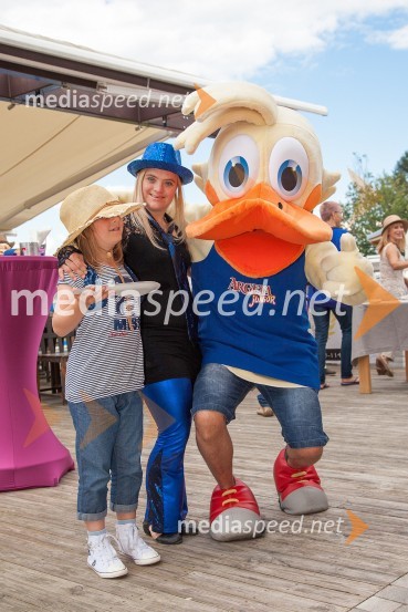 Lady piknik pod klobuki 2013