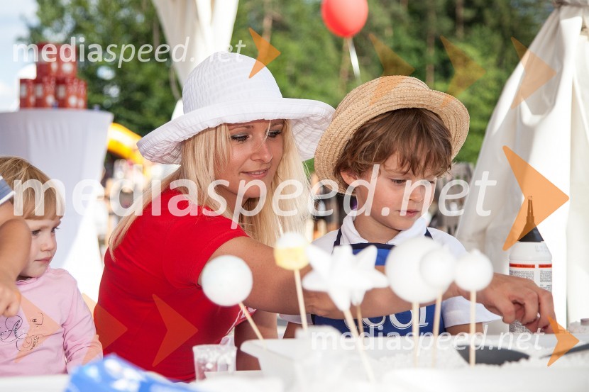 Lady piknik pod klobuki 2013