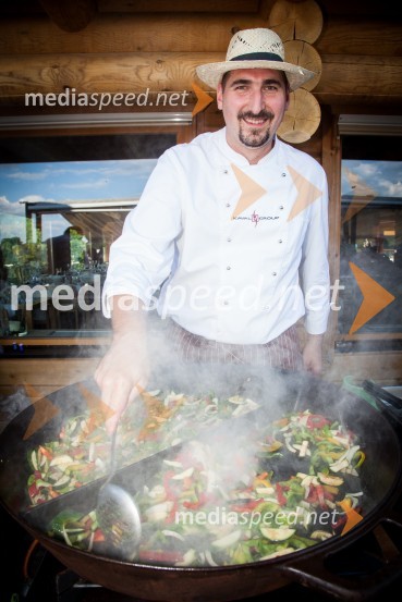 Lady piknik pod klobuki 2013