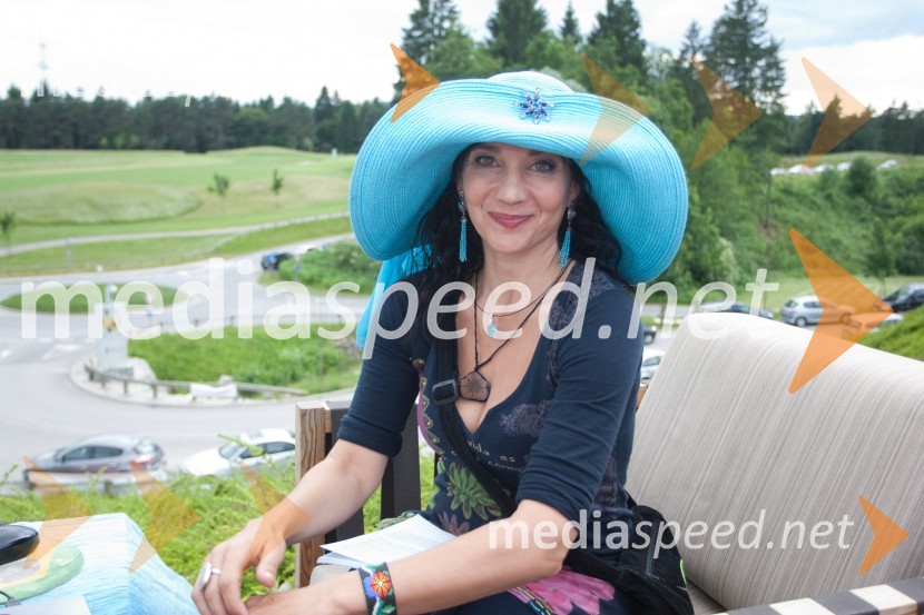 Gaia AstaLady piknik pod klobuki 2013