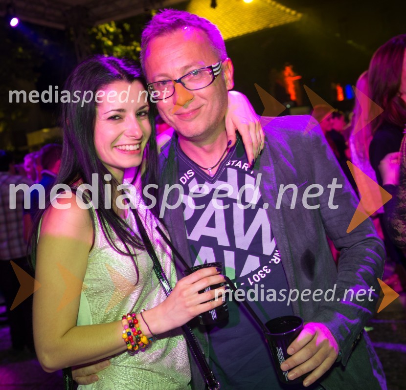 Jana Morelj, voditeljica; Robert Pečnik Pečo, Radio HitJack Daniel's BBQ party 2013