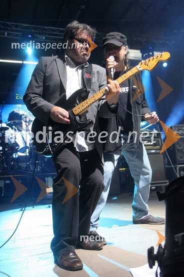 Boris Bobek, kitarist;&nbsp;Iztok Jančič, kitaristPiše se leto 2013