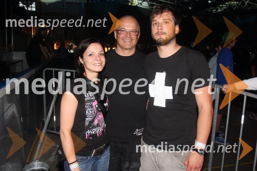 Anja Arko;&nbsp;Marko Vezovišek, režiser;&nbsp;Luka Kreže, sin Smiljana Krežeta, organizator koncertaPiše se leto 2013