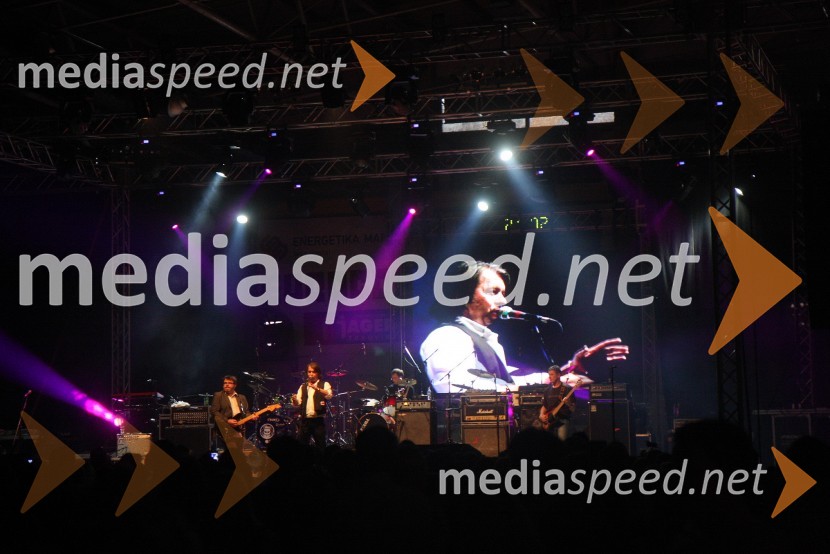 Nastop MagnificaPiše se leto 2013