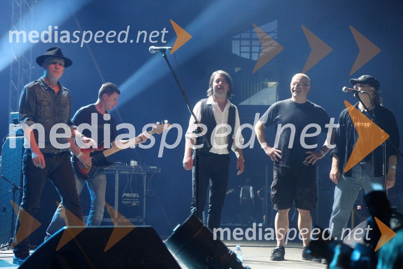 Vlado Kreslin, pevec; Darko Čerič, basist skupine Preporod; Magnifico, glasbenik;&nbsp;Marko Vezovišek, režiser;&nbsp;Iztok Jančič, kitaristPiše se leto 2013