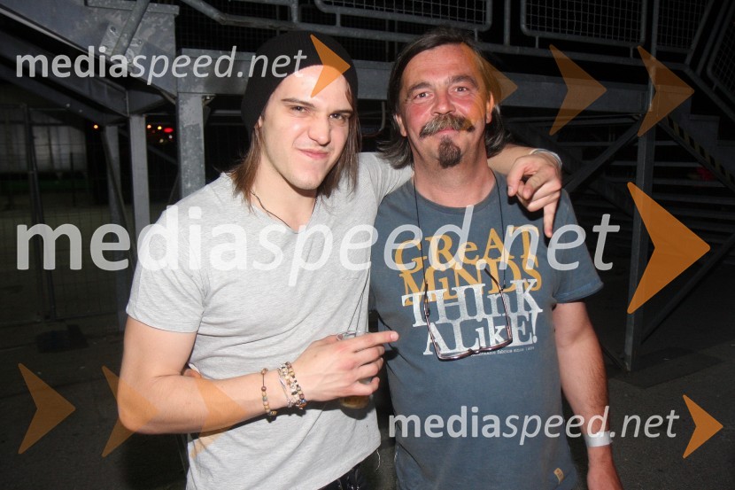 Tim Kores, glasbenik;&nbsp;Vladimir Šega, organizator koncertaPiše se leto 2013