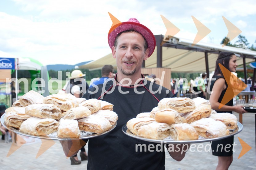 Lady piknik pod klobuki 2013