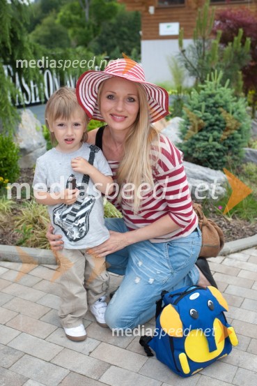 Lady piknik pod klobuki 2013