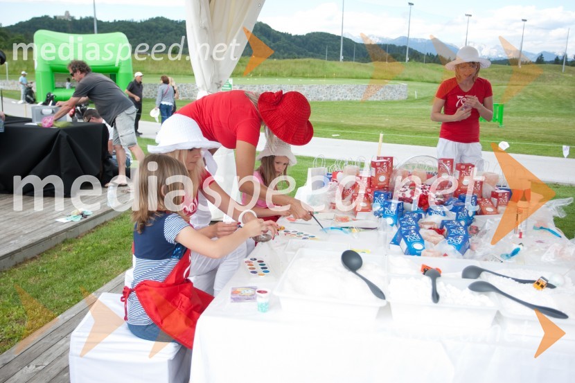 Lady piknik pod klobuki 2013