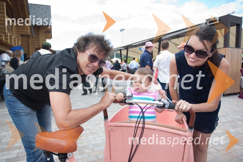 Zvezdan Martič; hči Mila; Ana Martič&nbsp;Lady piknik pod klobuki 2013