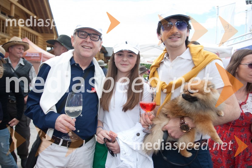 Lady piknik pod klobuki 2013