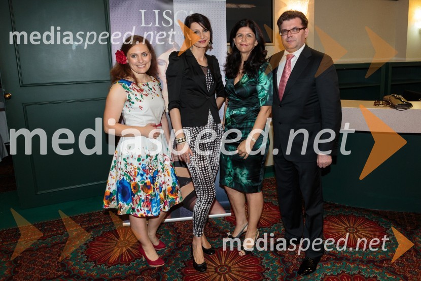 Barbara Pungerčič Puntar, vodja marketinga v podjetju Lisca d.d.; Tamara Busar, vodja projektov marketinga pri Lisci d.d.; Vesna Južna, lastnica podjetja Lisca; Dari Južna, lastnik podjetja LiscaLisca, predstavitev nove kolekcije za pomlad in poletje 2014