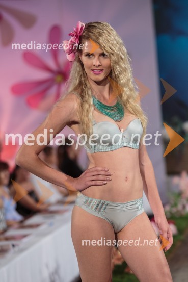 Rija Droždek, manekenkaLisca, predstavitev nove kolekcije za pomlad in poletje 2014