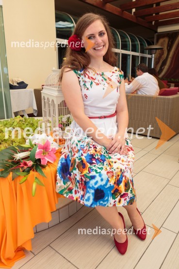 Barbara Pungerčič Puntar, vodja marketinga v podjetju LiscaLisca, predstavitev nove kolekcije za pomlad in poletje 2014