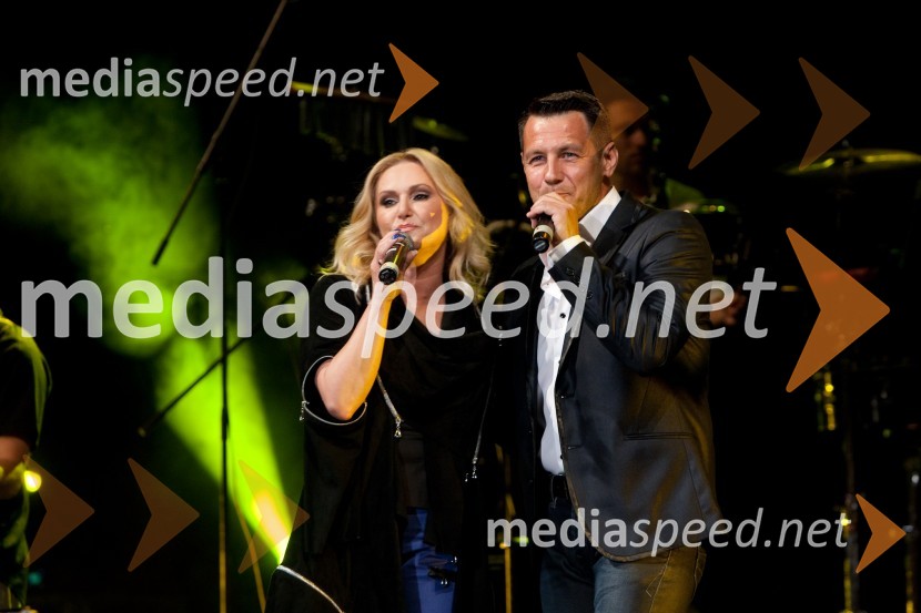 Nuša Derenda, pevka; Marko Vozelj, pevecNuša Derenda, jubilejni koncert  - 15 let energije