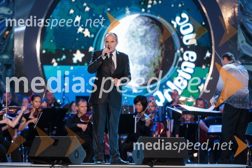 Braco Koren, pevecPoletna noč, koncert