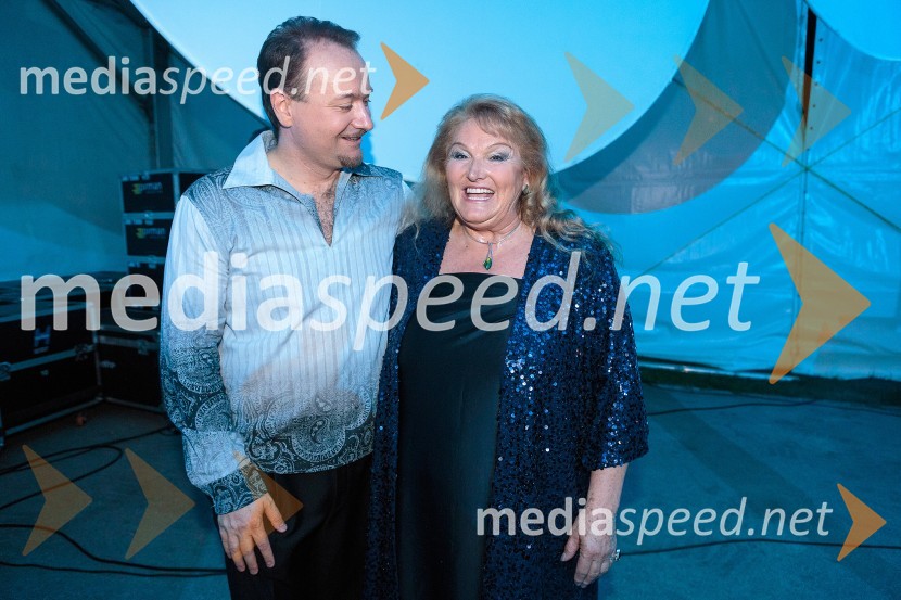 Patrik Greblo, dirigent;&nbsp;Elda Viler, pevkaPoletna noč, koncert