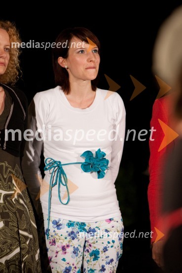 Dr. Urška Perenič, docentka za slovensko književnost in literarno teorijoKresna noč 2013