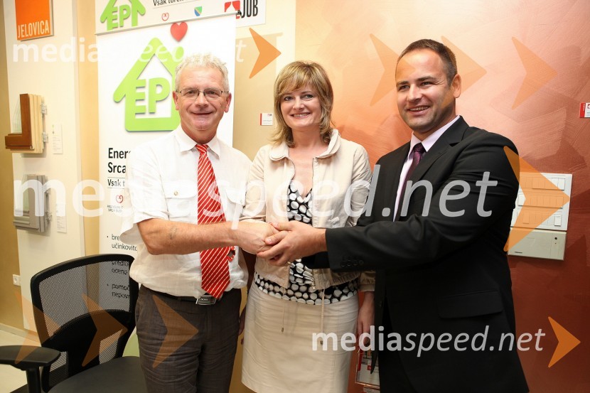 Primož Zupančič, župan Občine Dol pri Ljubljani; Aleksandra Gradišek, direktorica Razvojnega centra Srca Slovenije; Sašo Kokalj; predsednik uprave družbe JUB-H d. d. Prva Energetska pisarna Srca Slovenije je zaživela v JUB Design Studiu v Dolu pri Ljubljani