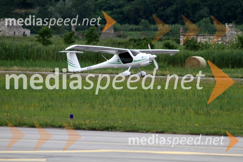 Pristanek Matevža Lenarčiča na Aerodromu PortorožSprejem za Matjaža Lenarčiča ob prejemu nagrade Svetovni pilot leta 2013