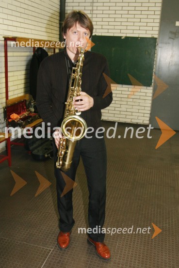 Miha Hawlina, saksofonist Big band RTV Slovenija in gost pri Neisha banduValentinov koncert Gibonni in Neisha
