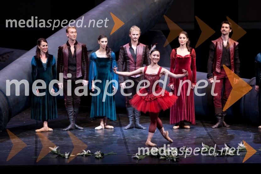 PriklonRomeo in Julija, balet, Festival Ljubljana 2013