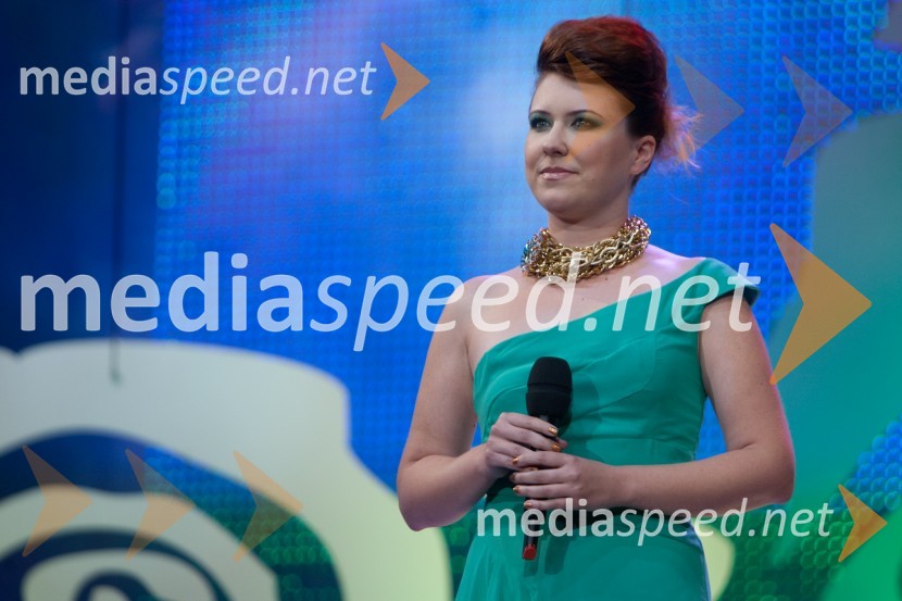 Sara Petrovčič, pevka skupine Panda33. Festival Melodije morja in sonca