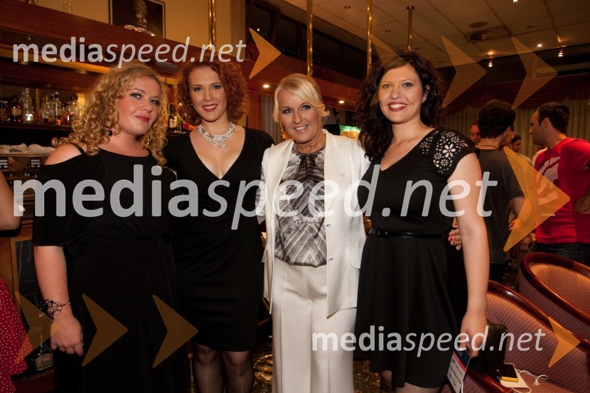 Andreja Sonc; Lea Likar; Alenka Godec, pevka; Petra Likar33. Festival Melodije morja in sonca