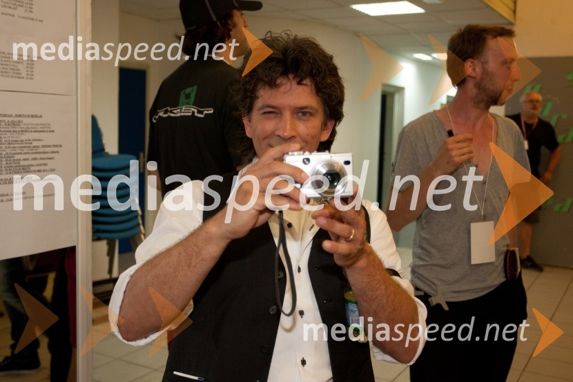 Jože Jež - Pepi, pevec skupine Kalamari33. Festival Melodije morja in sonca