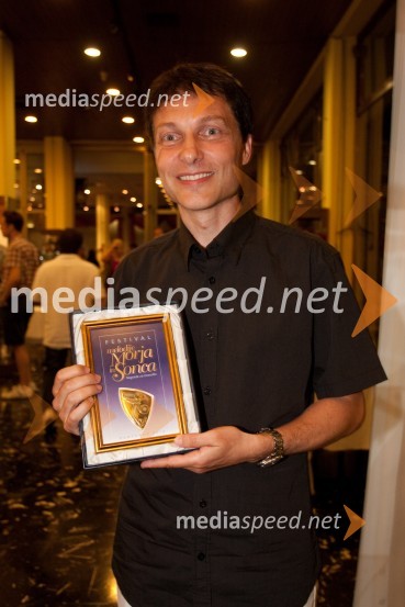 Leon Oblak, pisec besedil33. Festival Melodije morja in sonca