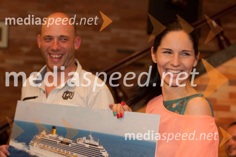 Gaber Radojevič, pisec besedil; Lea Sirk, pevka33. Festival Melodije morja in sonca