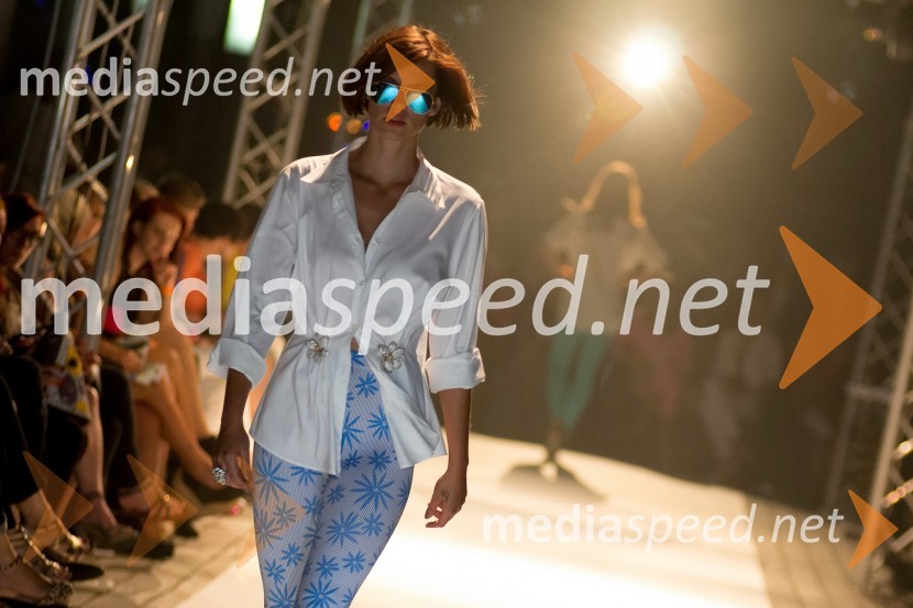 Manekenka, MURA, JK pajkice oblikovalke Jane Koteska za poletje 2013 in očala Optike Pirc MariborFashion Loves Party