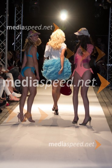 Manekenke, predstavitev kolekcije hrvaške modne znamke ELFS za poletje 2013Fashion Loves Party