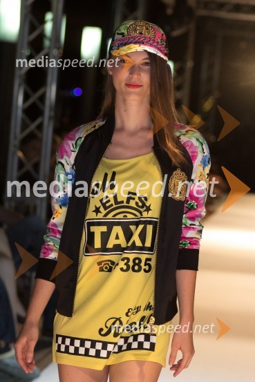 Manekenka, predstavitev kolekcije hrvaške modne znamke ELFS za poletje 2013Fashion Loves Party
