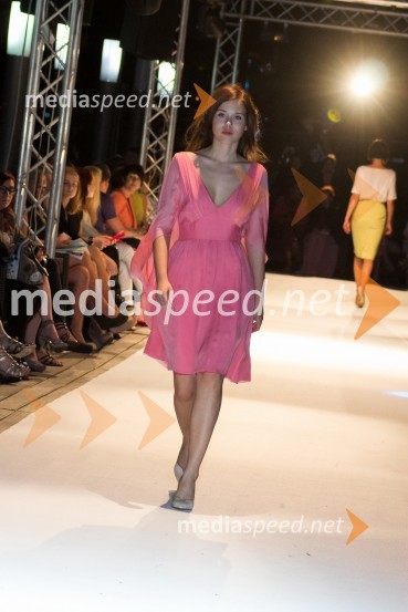 Eva Ahačevič, manekenka: predstavitev kolekcije italijanske oblikovalke Marte Ferri za poletje 2013Fashion Loves Party